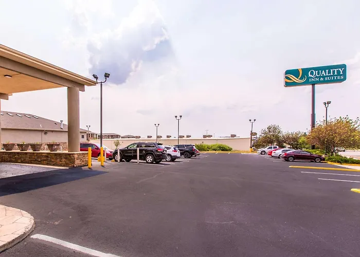 Quality Inn & Suites University
