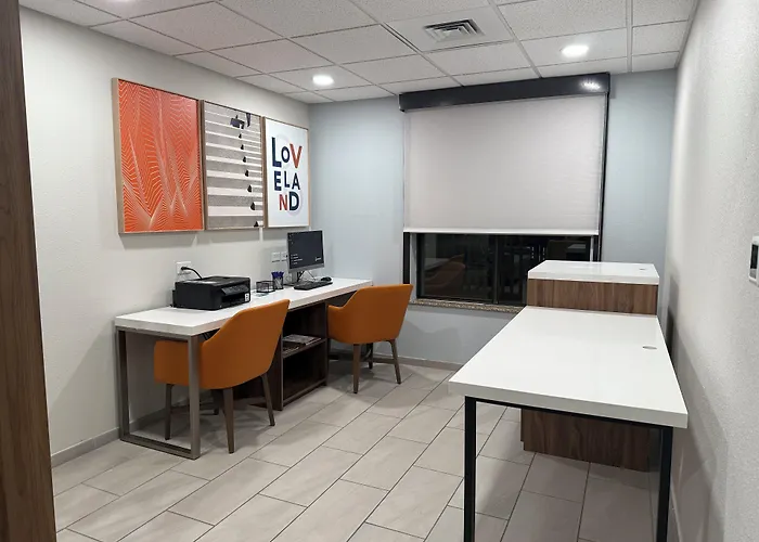 Holiday Inn Express Hotel & Suites Loveland By Ihg